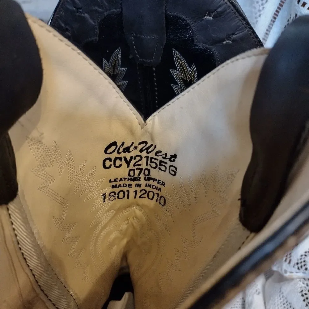 Old West cowboy boots